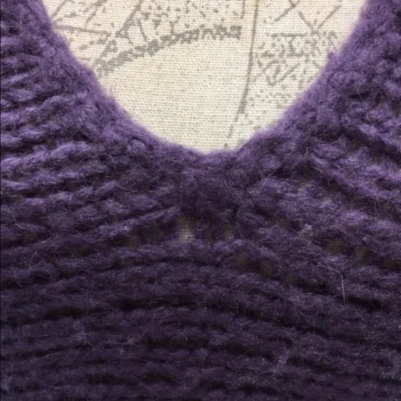 American Eagle Outfitters Cable Knit Women Sweater S V-Neck Mohair Wool Purple - Picture 6 of 6